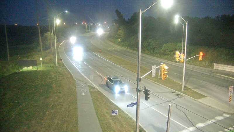 Traffic camera image at 2025-08-04 01:11:01