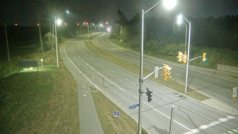 Traffic camera image at 2025-08-04 02:41:01
