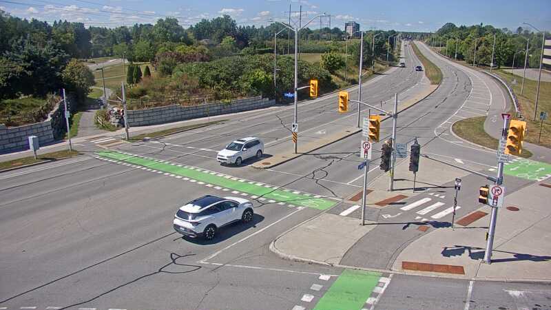 Traffic camera image at 2025-08-31 17:01:02