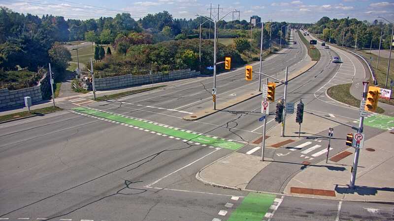 Traffic camera image at 2025-09-14 17:41:03