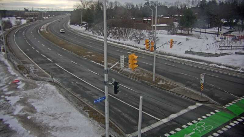 Traffic camera image at 2025-03-09 13:00:55