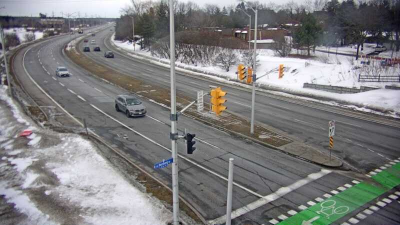 Traffic camera image at 2025-03-09 13:46:10