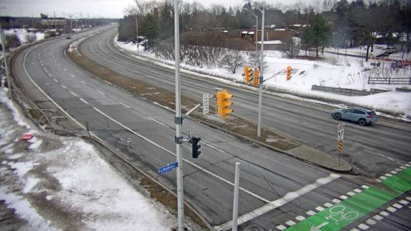 Traffic camera image at 2025-03-09 14:06:08