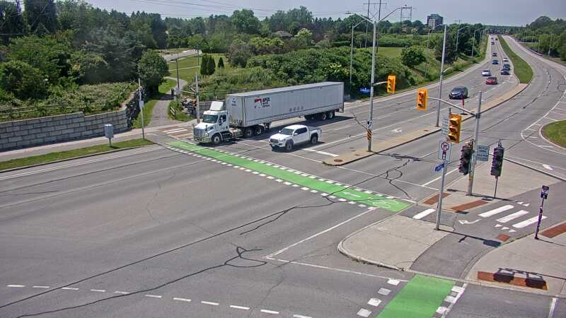 Traffic camera image at 2025-06-30 17:51:10