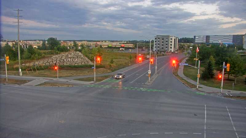 Traffic camera image at 2025-08-25 00:01:04