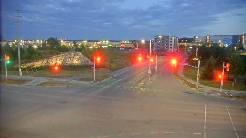 Traffic camera image at 2025-08-25 00:16:08