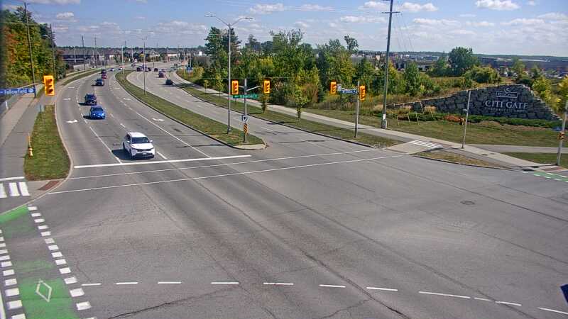 Traffic camera image at 2025-09-14 17:46:15