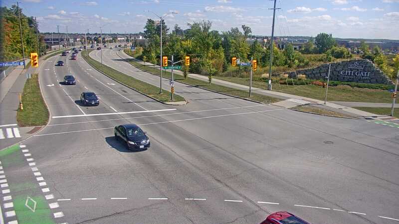 Traffic camera image at 2025-09-14 17:56:14