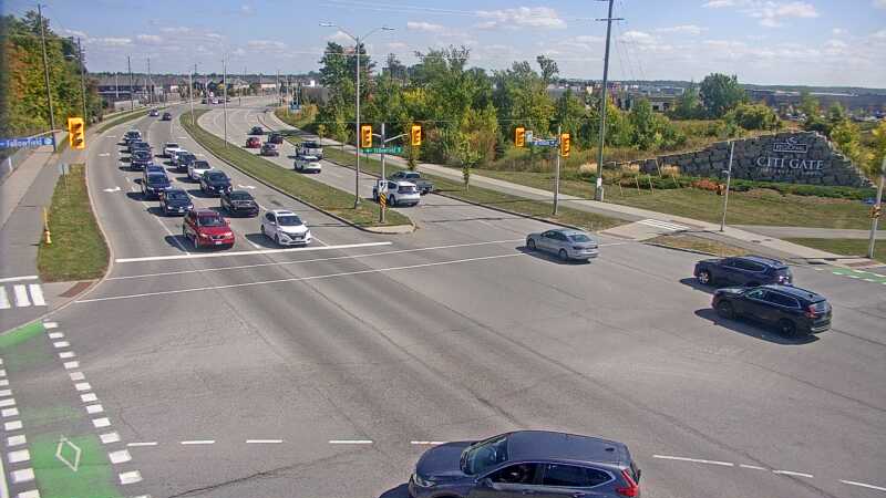 Traffic camera image at 2025-09-14 18:01:30