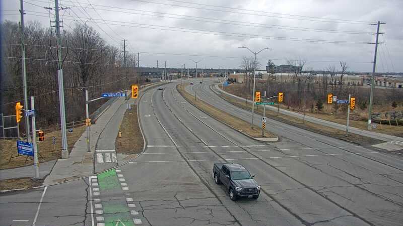 Traffic camera image at 2025-03-25 14:50:53