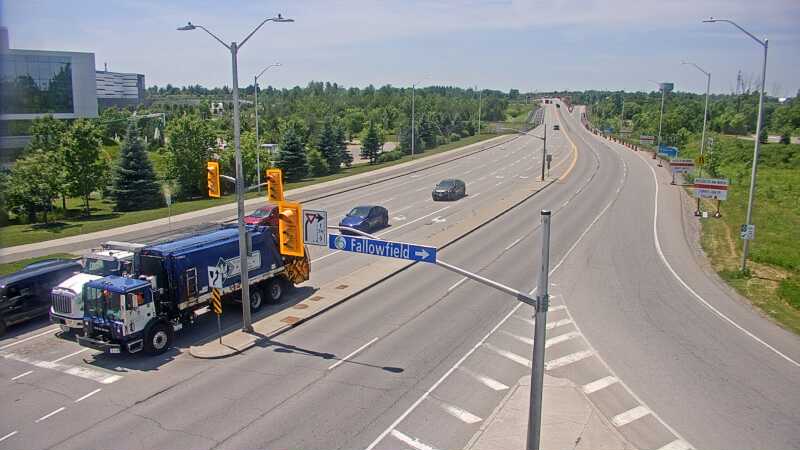 Traffic camera image at 2025-06-30 17:16:22