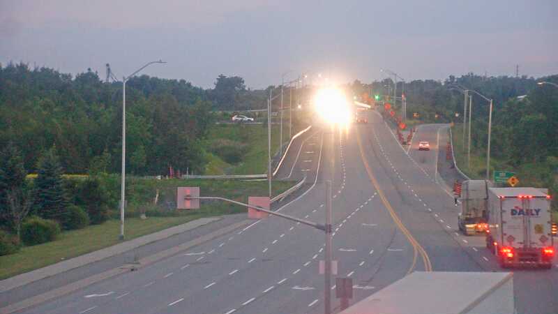 Traffic camera image at 2025-07-06 01:11:20