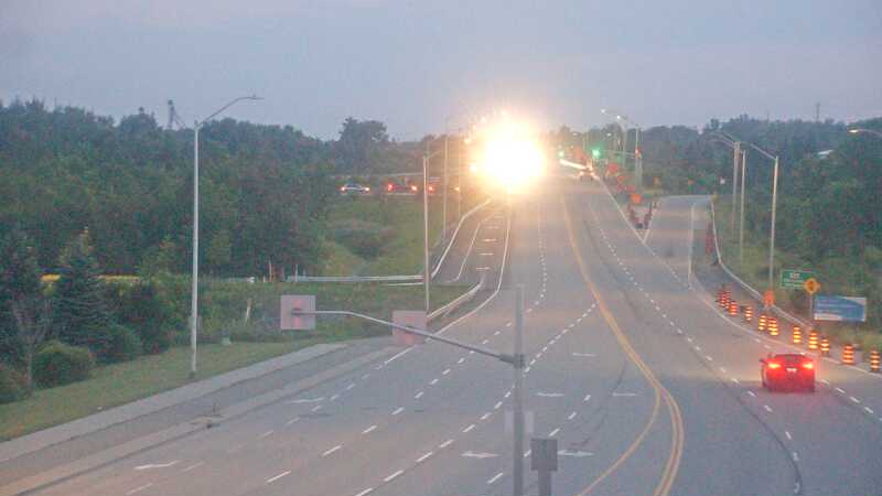 Traffic camera image at 2025-07-06 01:16:04