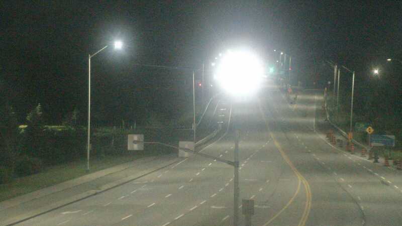 Traffic camera image at 2025-07-06 02:01:04