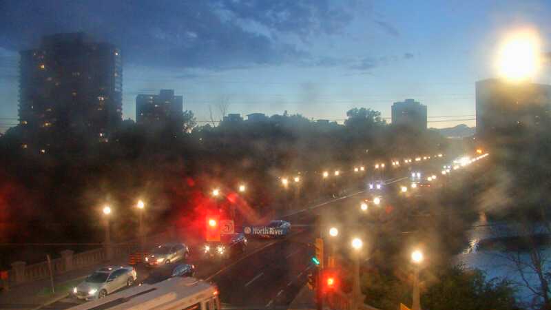 Traffic camera image at 2025-08-25 00:20:59