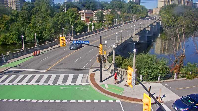 Traffic camera image at 2025-08-31 14:46:02
