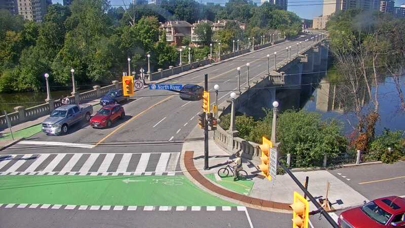 Traffic camera image at 2025-08-31 15:46:13