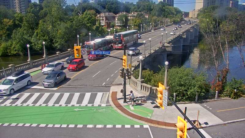 Traffic camera image at 2025-08-31 16:11:07
