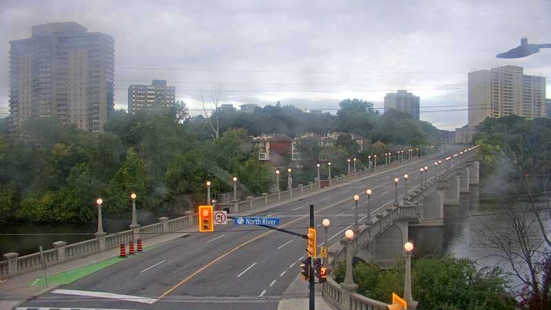 Traffic camera image at 2025-09-07 11:41:03