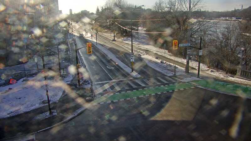 Traffic camera image at 2024-12-21 15:11:15