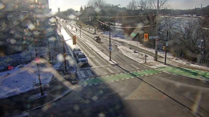 Traffic camera image at 2024-12-21 15:31:55