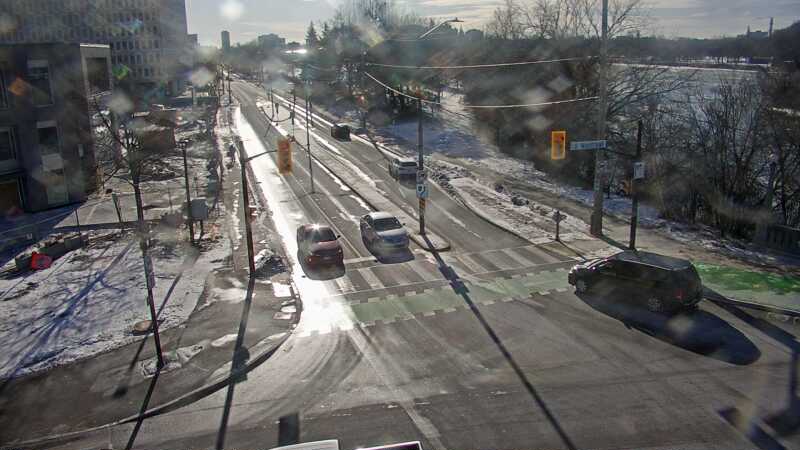 Traffic camera image at 2024-12-21 16:21:18