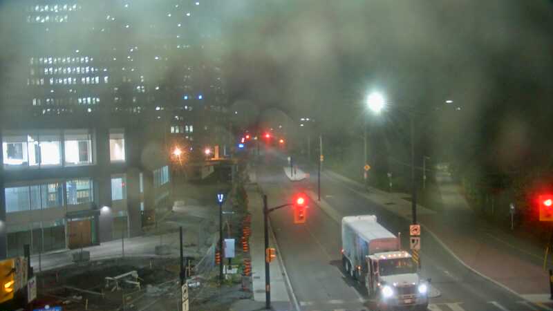 Traffic camera image at 2025-05-09 06:36:28