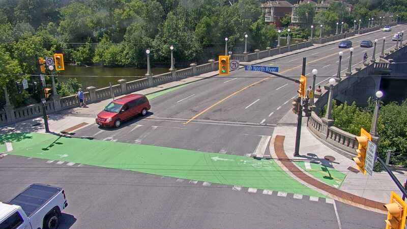 Traffic camera image at 2025-06-30 17:16:22