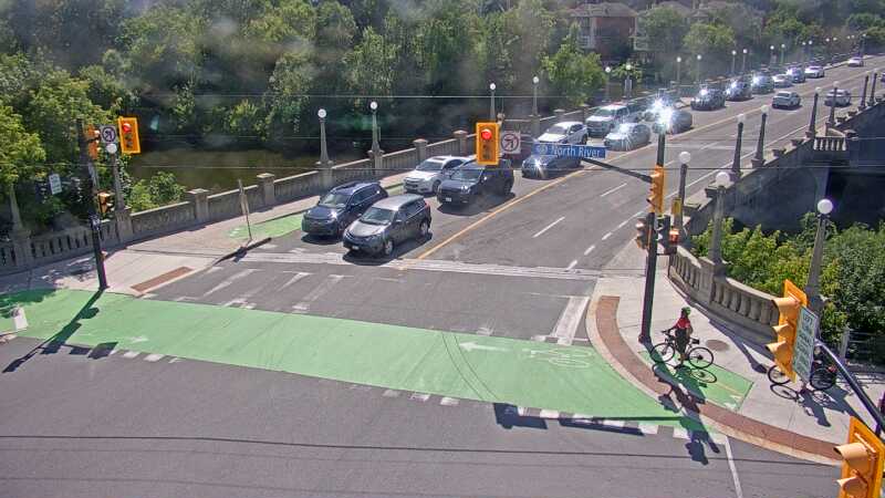 Traffic camera image at 2025-06-30 19:37:41