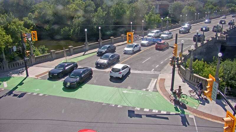 Traffic camera image at 2025-06-30 19:56:20