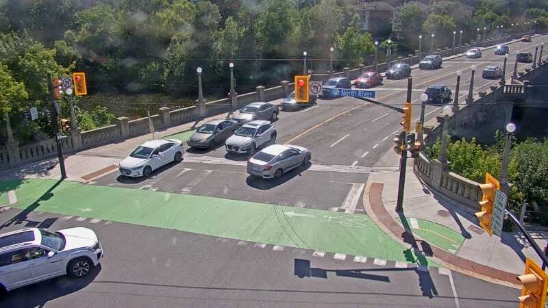Traffic camera image at 2025-06-30 20:01:26