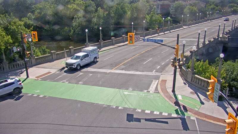 Traffic camera image at 2025-06-30 20:06:14