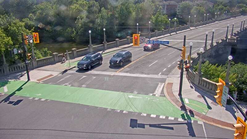 Traffic camera image at 2025-06-30 20:11:07