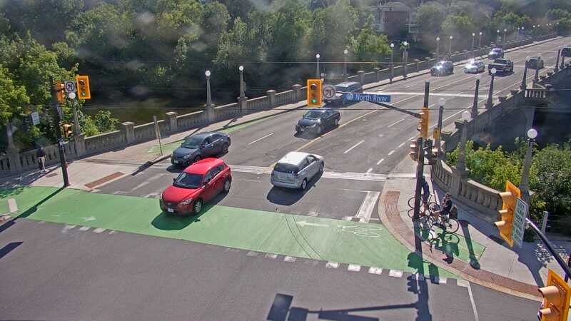 Traffic camera image at 2025-06-30 20:46:12