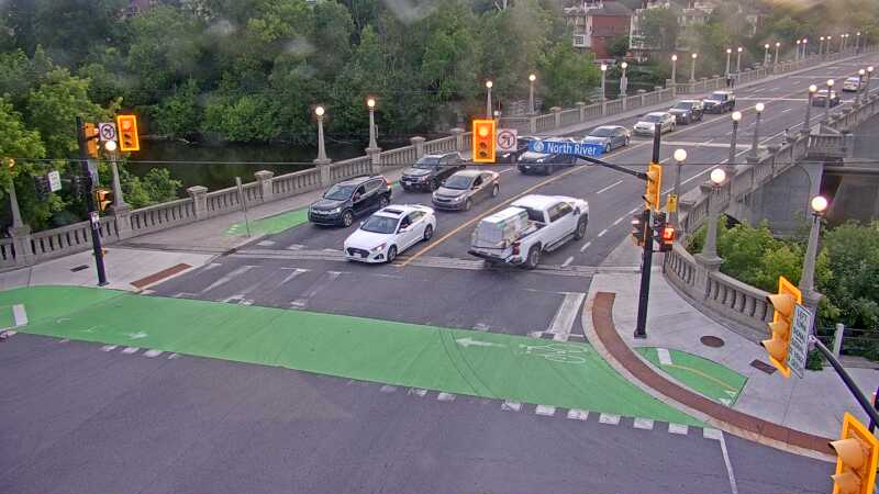 Traffic camera image at 2025-06-30 23:46:16