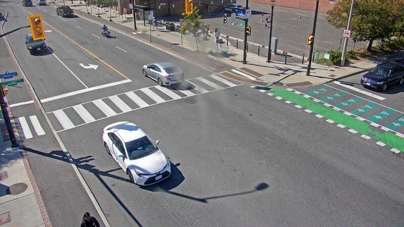 Traffic camera image at 2025-09-14 18:16:11