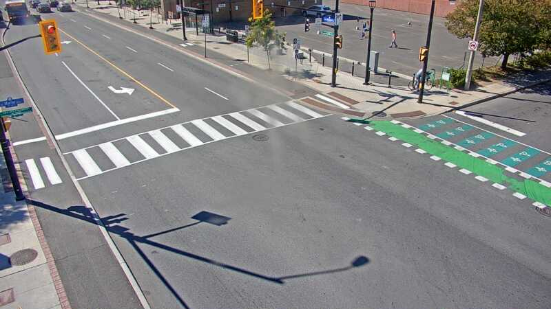 Traffic camera image at 2025-09-14 18:21:07