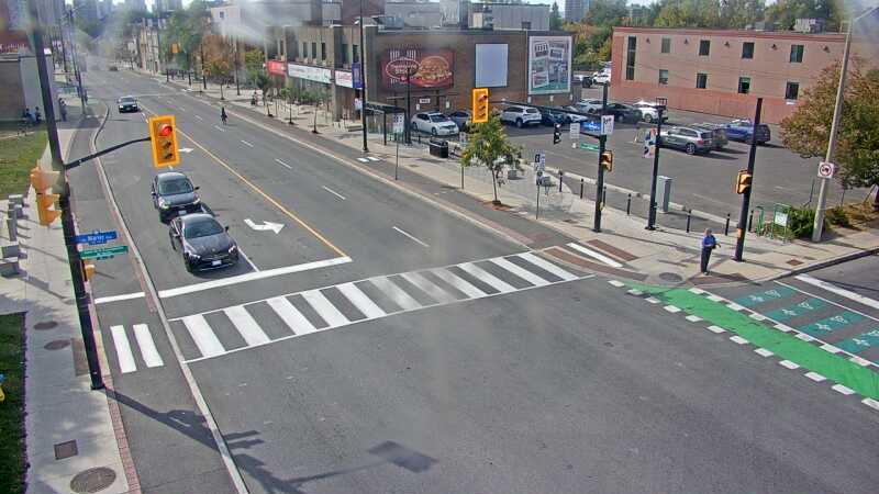 Traffic camera image at 2025-09-17 18:36:06