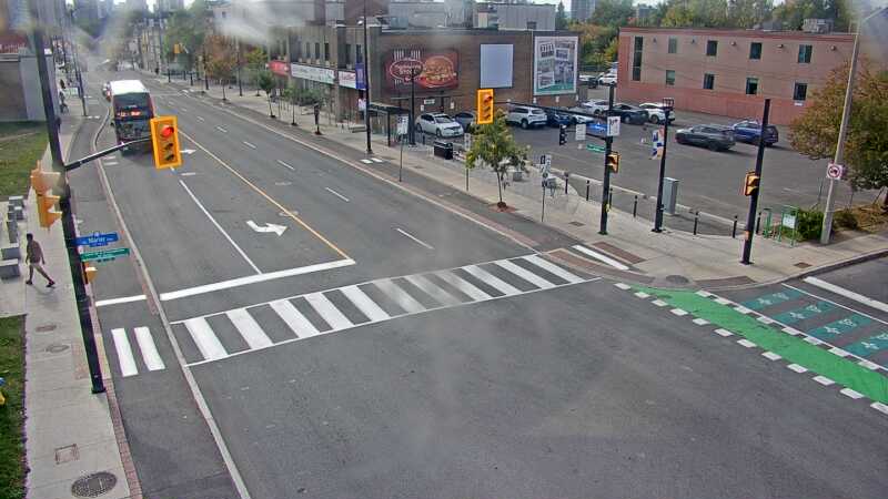 Traffic camera image at 2025-09-17 19:40:59