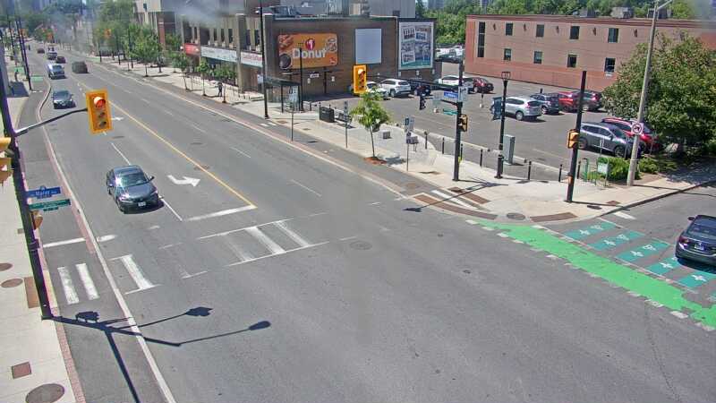 Traffic camera image at 2025-06-30 17:37:46