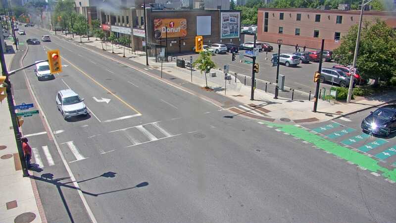 Traffic camera image at 2025-06-30 17:46:11