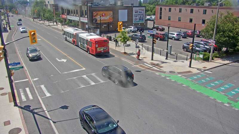 Traffic camera image at 2025-06-30 18:01:11