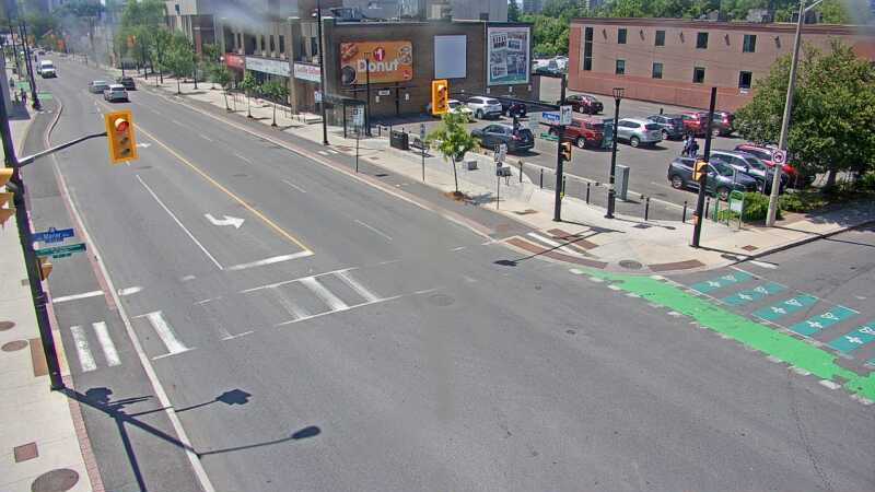 Traffic camera image at 2025-06-30 18:06:10