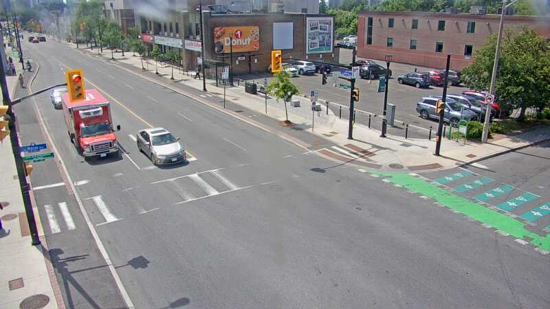 Traffic camera image at 2025-06-30 18:37:47