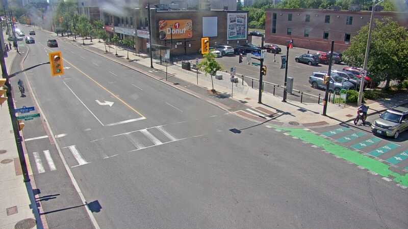 Traffic camera image at 2025-06-30 19:11:27