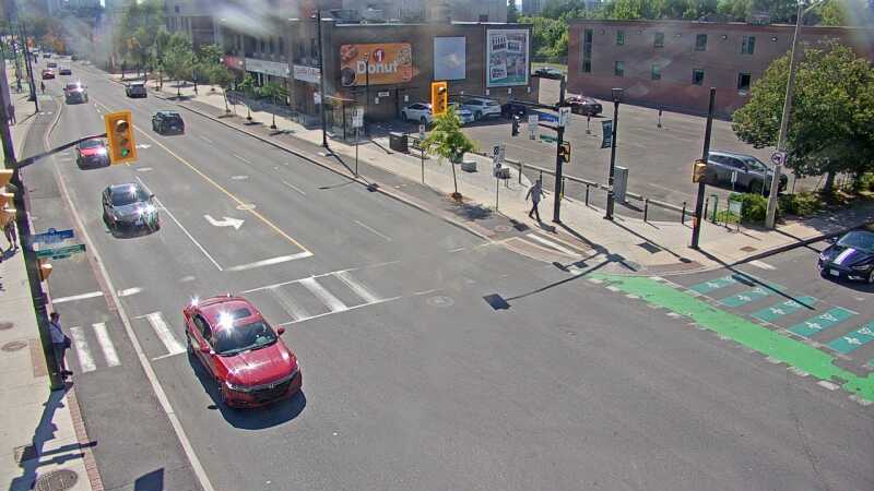 Traffic camera image at 2025-06-30 20:06:14