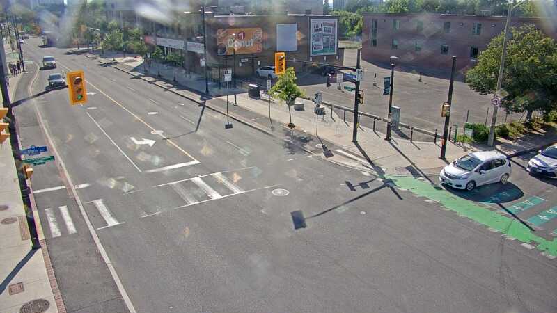 Traffic camera image at 2025-06-30 21:16:09