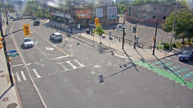 Traffic camera image at 2025-06-30 21:31:10
