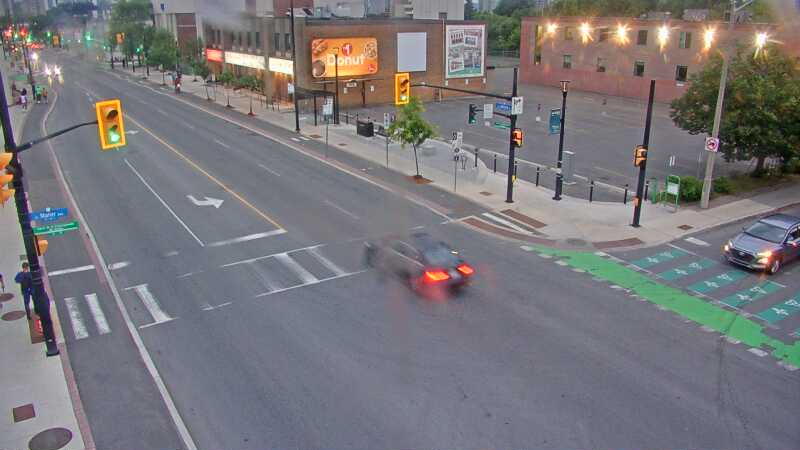 Traffic camera image at 2025-07-01 00:51:18