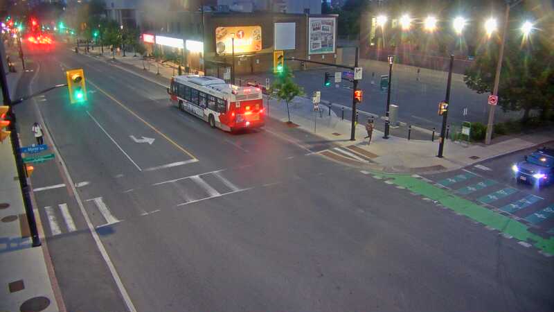 Traffic camera image at 2025-07-01 01:16:10